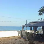 לינה וארוחת בוקר Silbablu